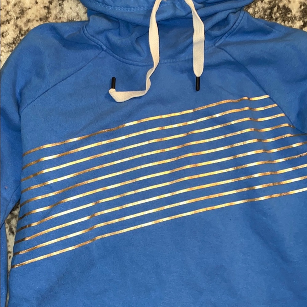 Sweatshirt - Picture 2 of 3